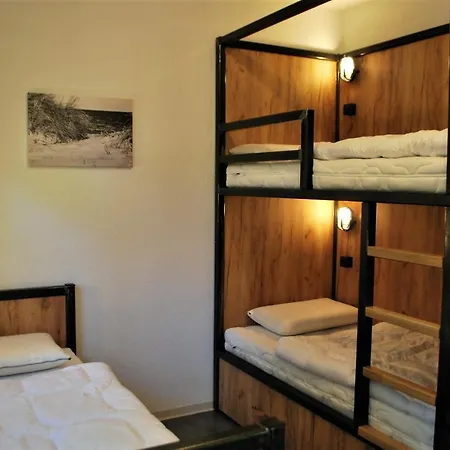 Hostel Schullandheim Waldhaus *