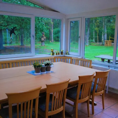 Schullandheim Waldhaus Hostel