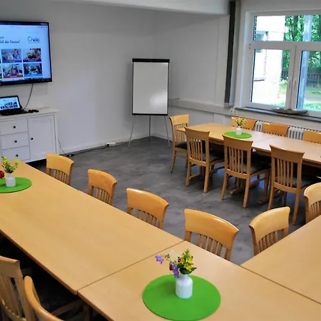 Schullandheim Waldhaus Hostel *